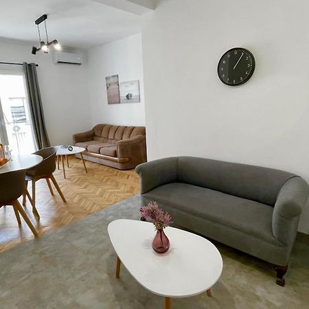 Gorgeous Renovated Apt. Close To Metro And Cultural Sites! Athena Bagian luar foto