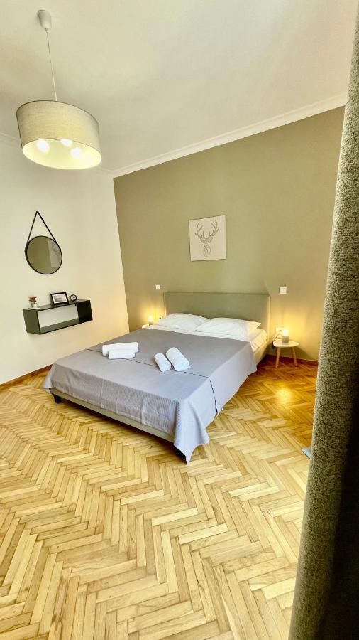 Gorgeous Renovated Apt. Close To Metro And Cultural Sites! Athena Bagian luar foto