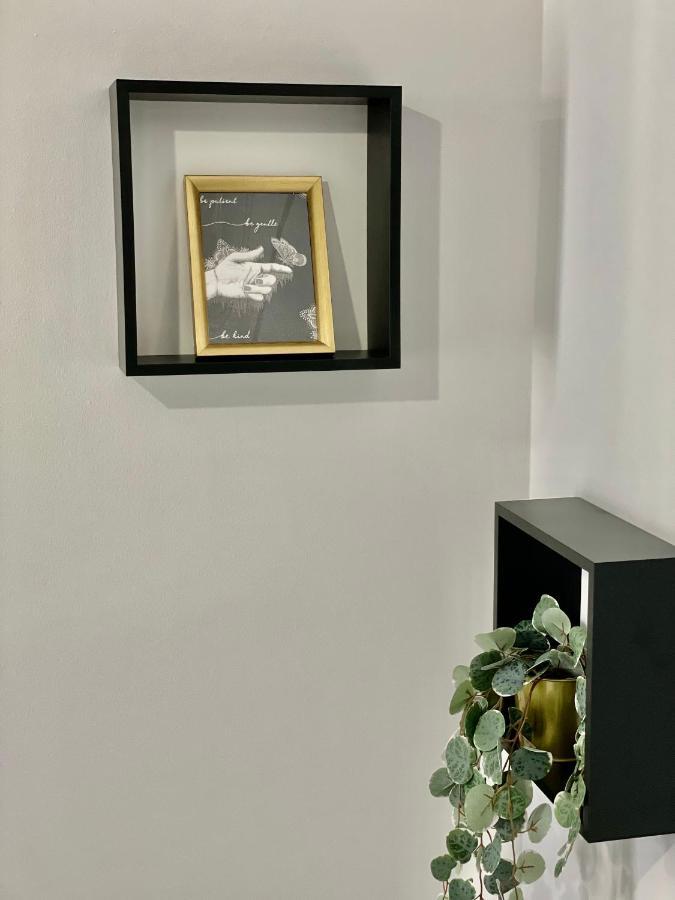Gorgeous Renovated Apt. Close To Metro And Cultural Sites! Athena Bagian luar foto