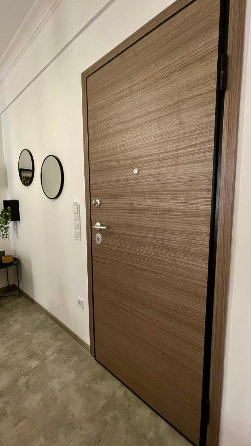 Gorgeous Renovated Apt. Close To Metro And Cultural Sites! Athena Bagian luar foto